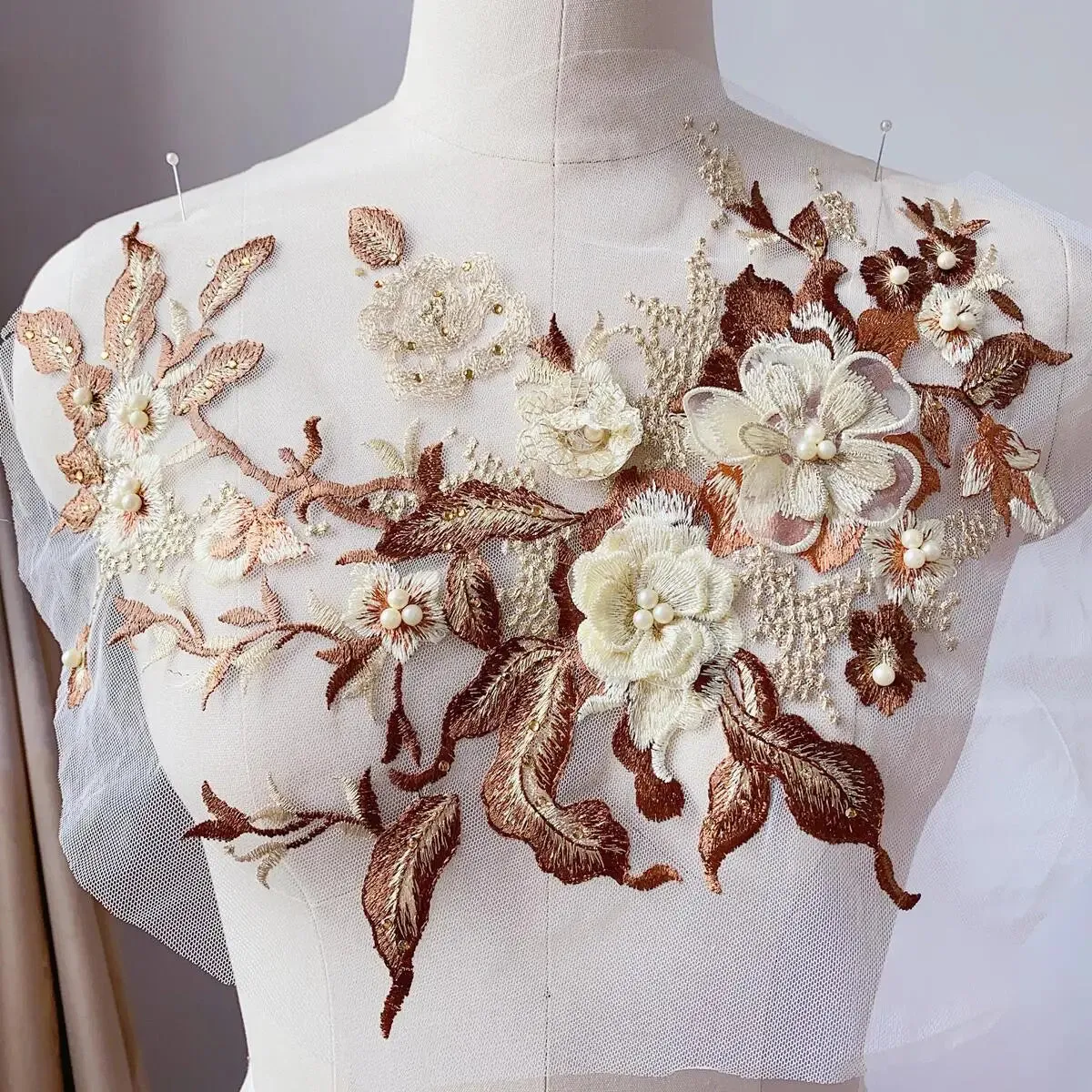 3D Flowers Beaded Lace Fabrics Applique Embroidery Sewing On Patches For Wedding/Evening Dress Clothing Patches Scrapbooking