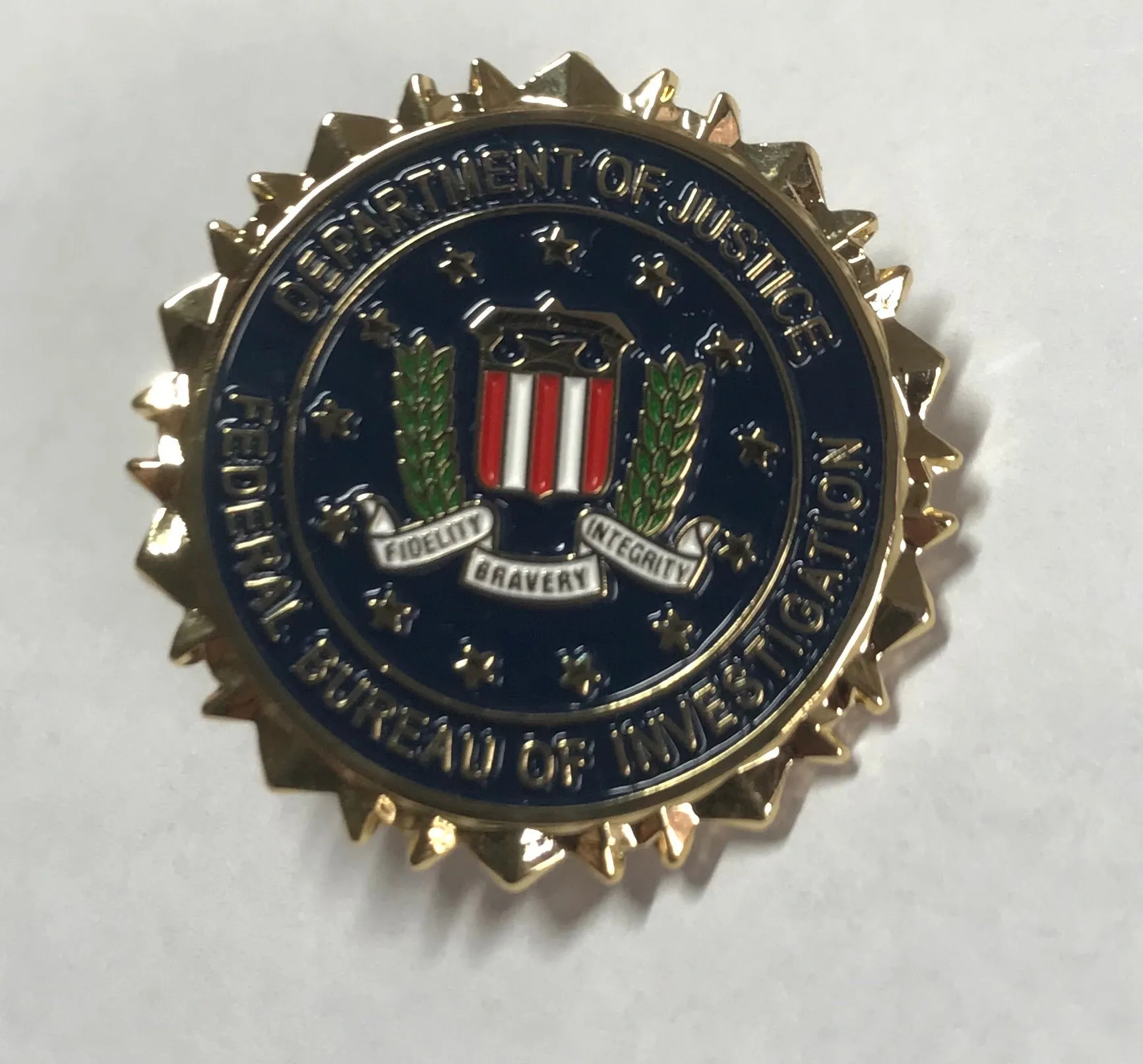American investigation small badge justice of department//SECRET SERVICE/MARSHAL PIN  free international shipping