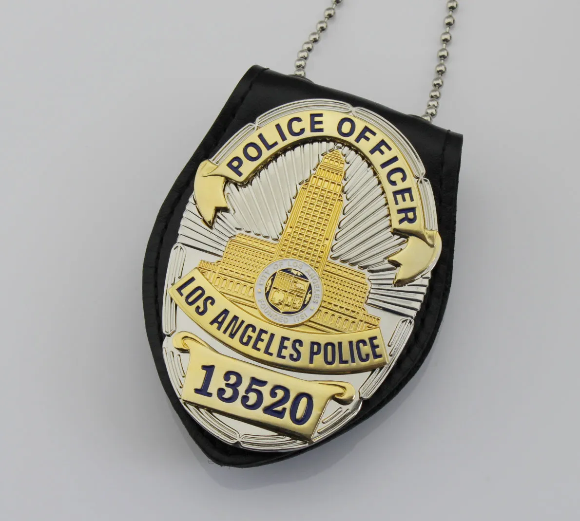 Los Angeles Police Department  LAPD Badge Replic- police officer/captain /sergeant  /detective / with suitable holder and chain