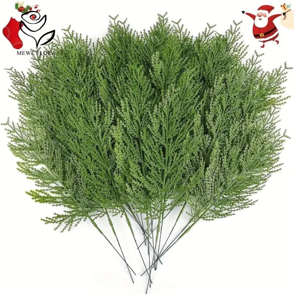 Pine Needles (bundle of 20)