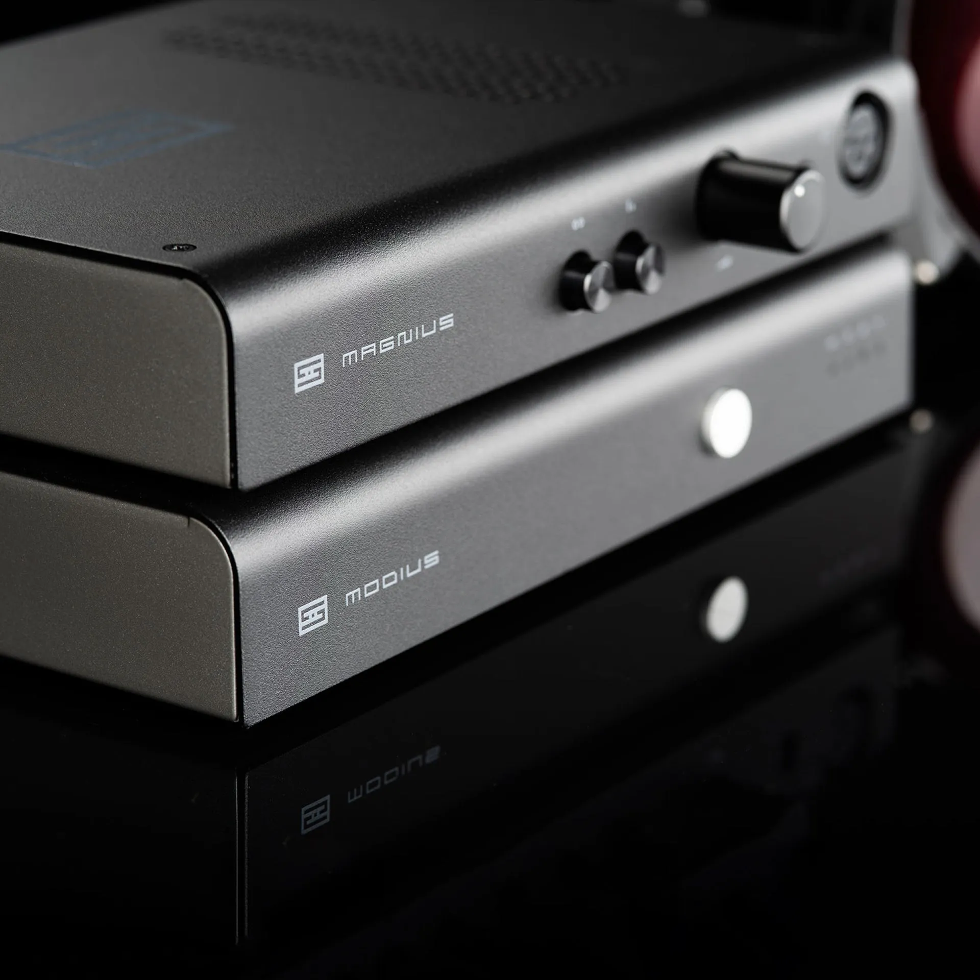 Schiit Audio Magnius Balanced Headphone Amplifier