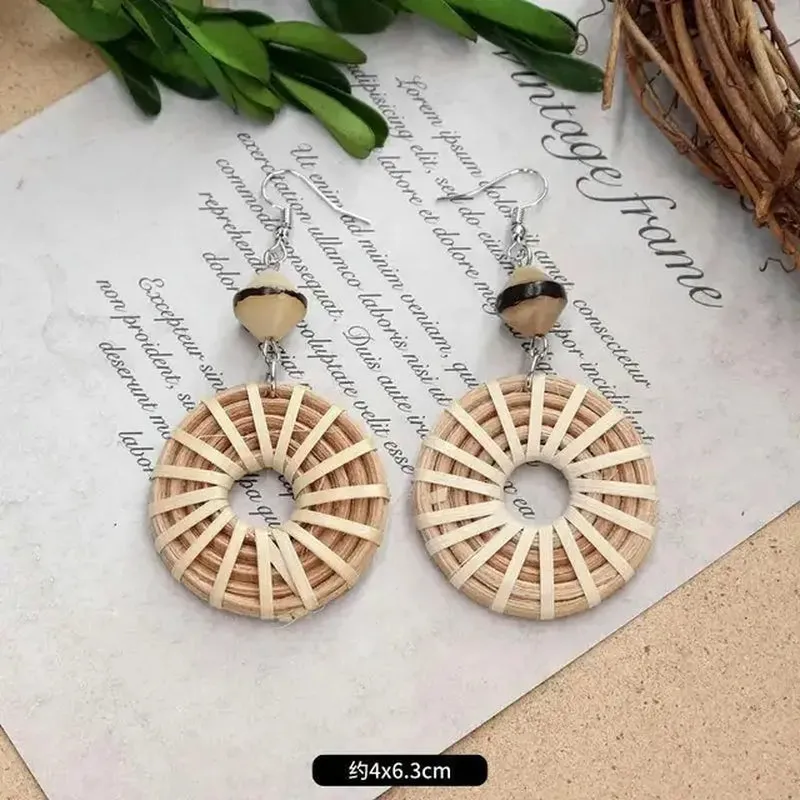 Unique Rattan Earrings Wooden Women Elegant Bohemian Long Earrings Fashion Exaggerate Big Boho Earrings Statement Jewelry 2024