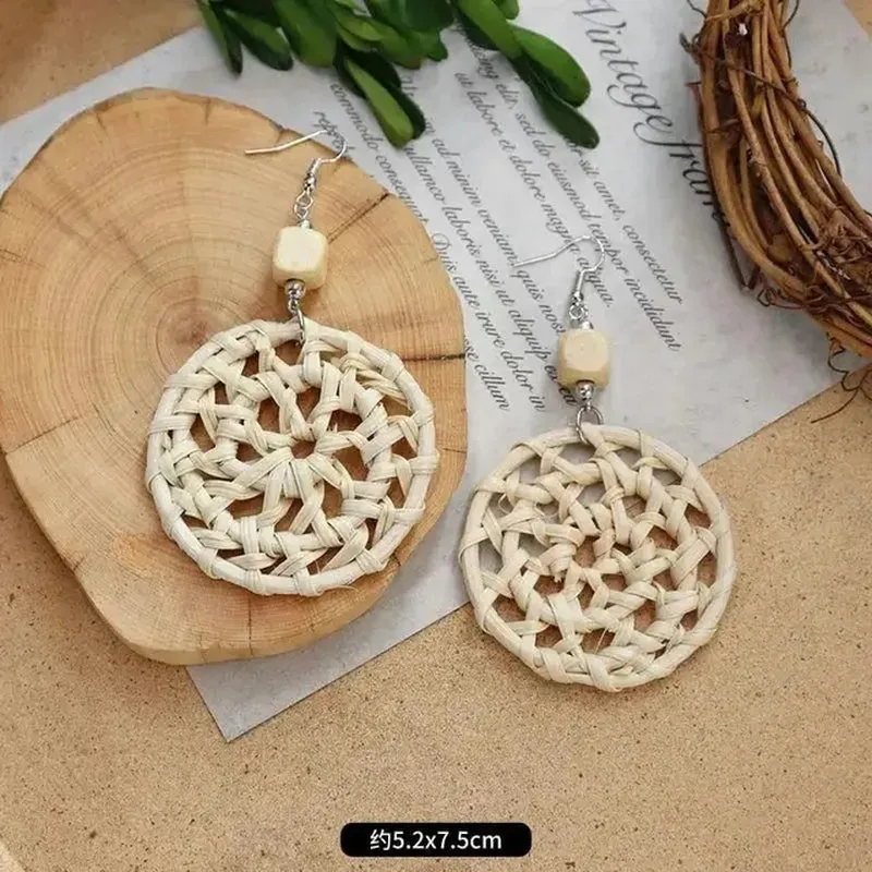 Unique Rattan Earrings Wooden Women Elegant Bohemian Long Earrings Fashion Exaggerate Big Boho Earrings Statement Jewelry 2024