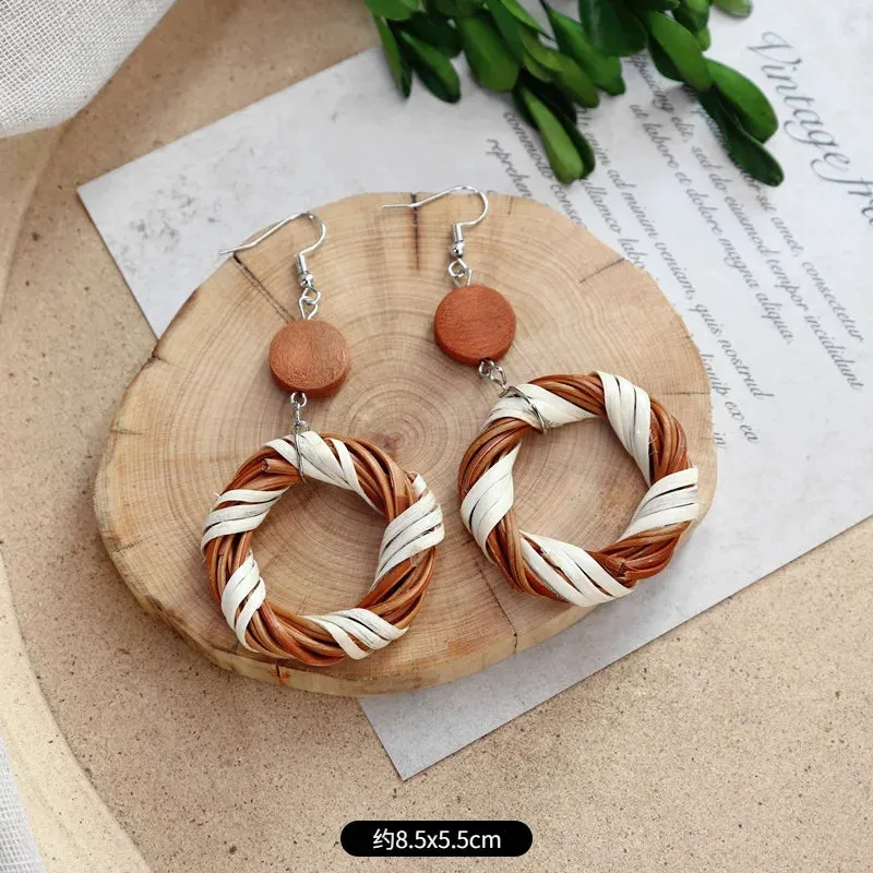 Unique Rattan Earrings Wooden Women Elegant Bohemian Long Earrings Fashion Exaggerate Big Boho Earrings Statement Jewelry 2024
