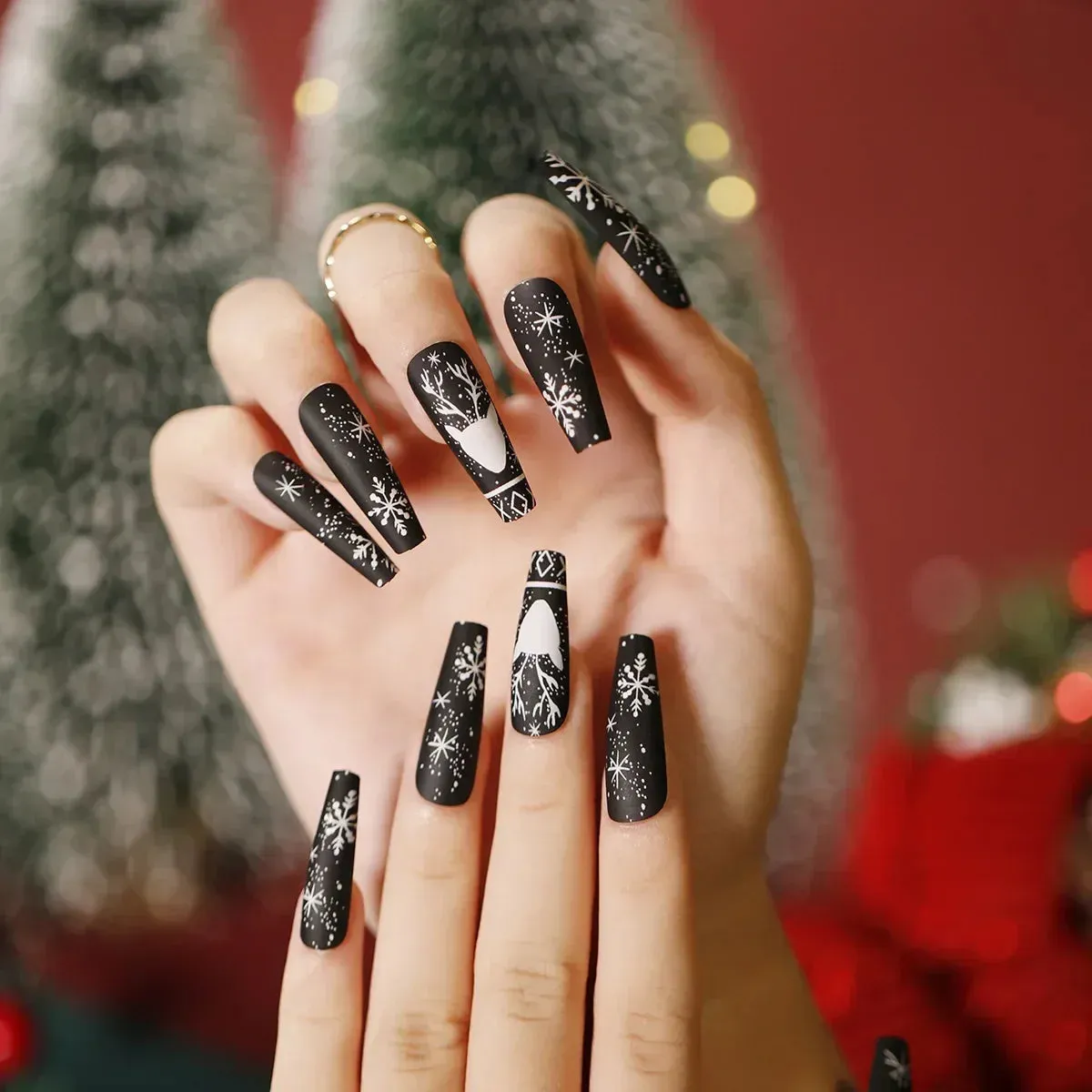 Wenkouban-24pcs Gold Powder Christmas Fake Nails Snowflake Design False Nails Art Full Cover Waterproof Removable Artificial Press on Nail