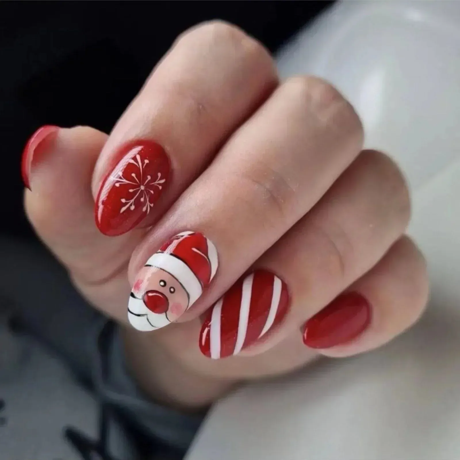 Wenkouban-24pcs Gold Powder Christmas Fake Nails Snowflake Design False Nails Art Full Cover Waterproof Removable Artificial Press on Nail